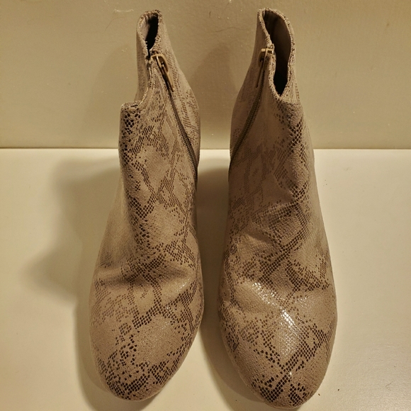Snakeskin print booties - Picture 2 of 7